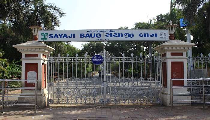 Visit Sayaji Baug Health Museum opening hours