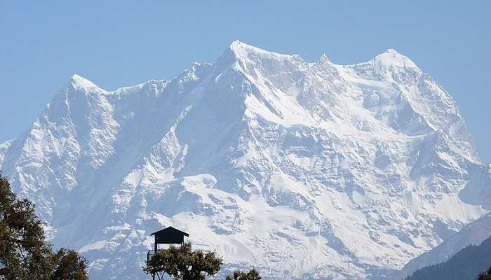  Visit Chopta in winter and find out why it is popularly known as the “Mini Switzerland of India”