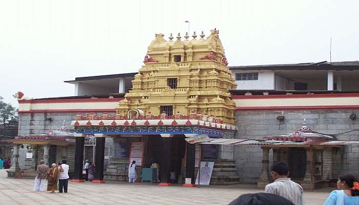 Shingeri Shree Sharadambe Devi Ammanavara Temple, Karnataka to visit near Baba budangiri.