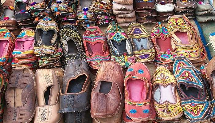 a local market to do shopping.