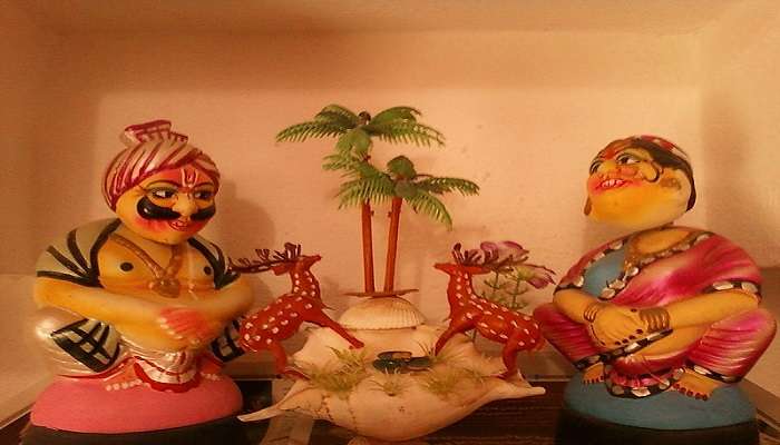 Beautiful Kondapalli toys to get at the best places to visit in Lepakshi.