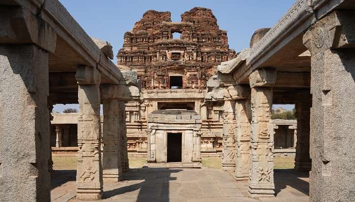 The ruins of this temple still lie in the terrains of Hampi.
