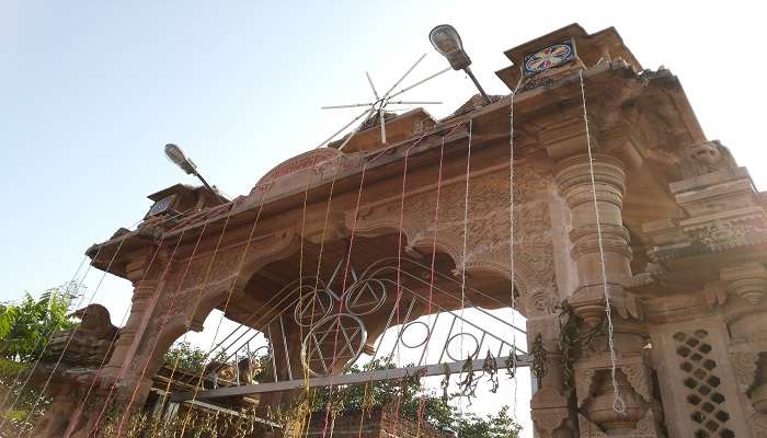 The beautiful state of Madhya Pradesh has the famous Vishwanath Temple.