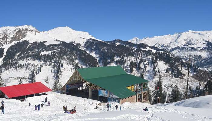 Mesmerising view of the Solang Valley