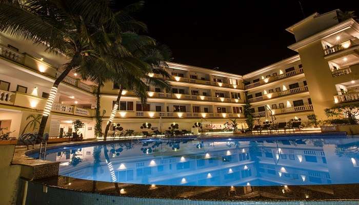 A mesmerising view of the front view of the top hotels near Varca Beach Goa.