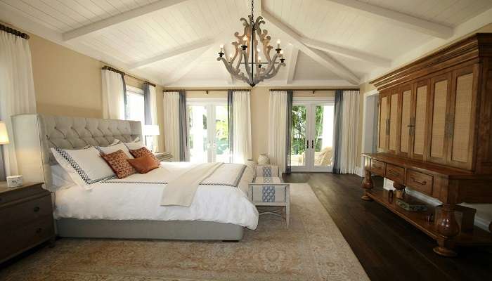 A well decorated room in a resort 