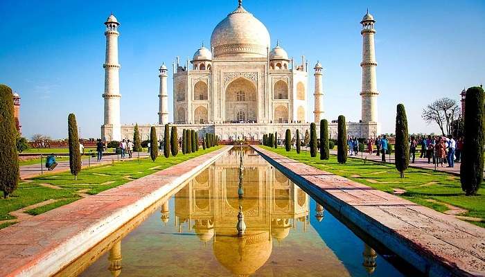 The stunning beauty of the Taj Mahal near Sri Radha Shyam Sundar Temple