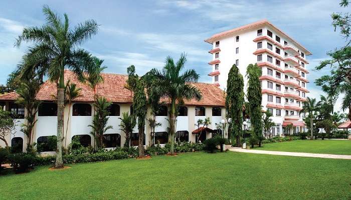 Taj Malabar Resort & Spa, Cochin, is a must-stay hotel for travellers