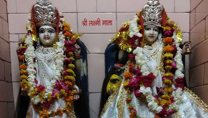 Know about the architecture and the Goddess of Shri Panchkuian Mandir