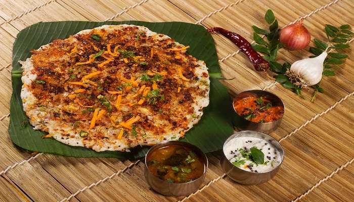 Delicious Kerala and Tamil Nadu cuisine served in Walayar