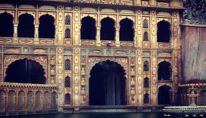 Galtaji Temple serves as proof of the rich cultural heritage found in Jaipur