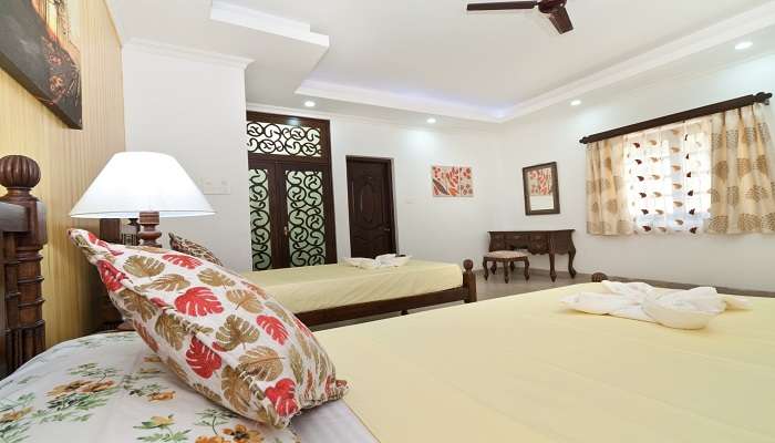 Located approximately a kilometre away from Calangute Beach 