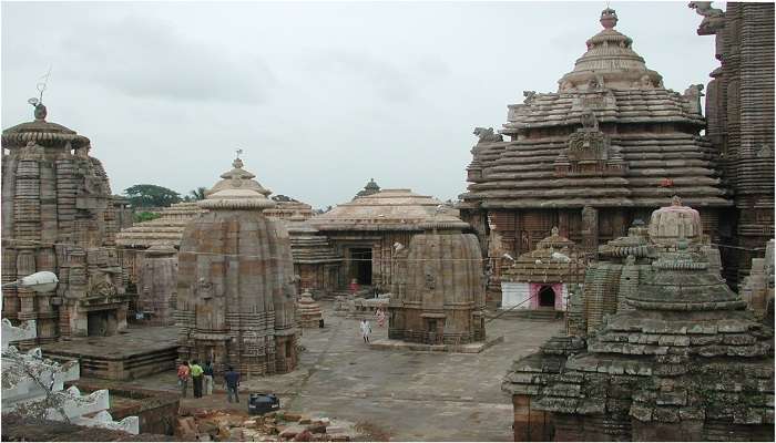 This famous historical temple was built back in the 11th century when the Somavamsi Dynasty