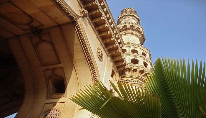 the architecture of the ceiling of charminar hyderabad