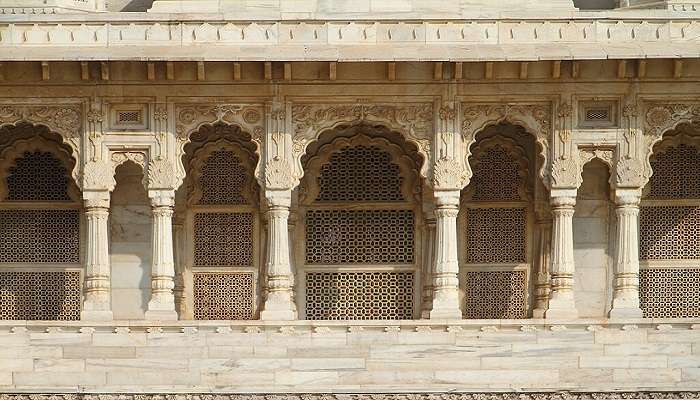 Exquisite Marble Memorial: Jaswant Thada