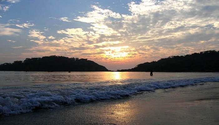 The best time to visit this beautiful coastal sanctuary on the Arabian Sea is during Goa’s winter season