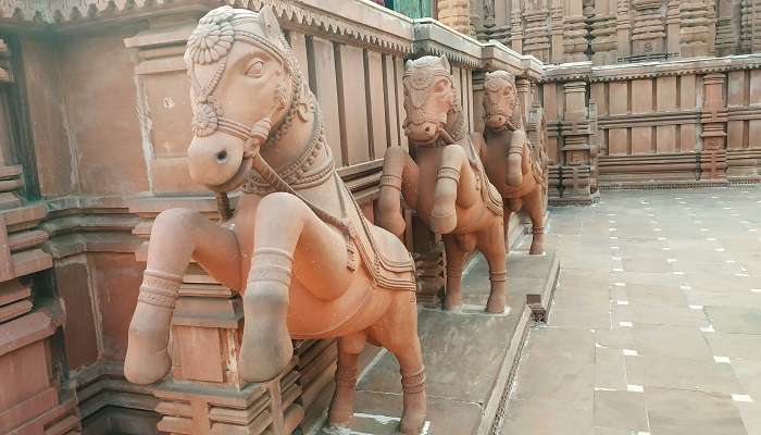 The Sun Temple Gwalior features many figurines and statues 