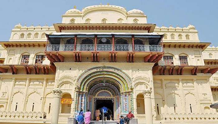 A mesmerising view of the designed Ram Mandir near the nayaghat Chauraha