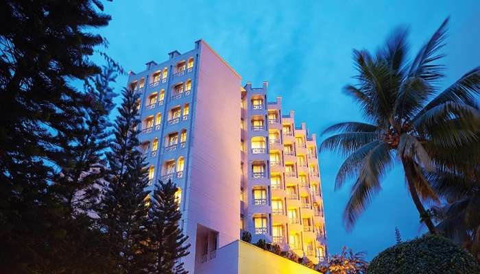 If you are looking for luxury, very few places can match the reputation of Vivanta Kochi.