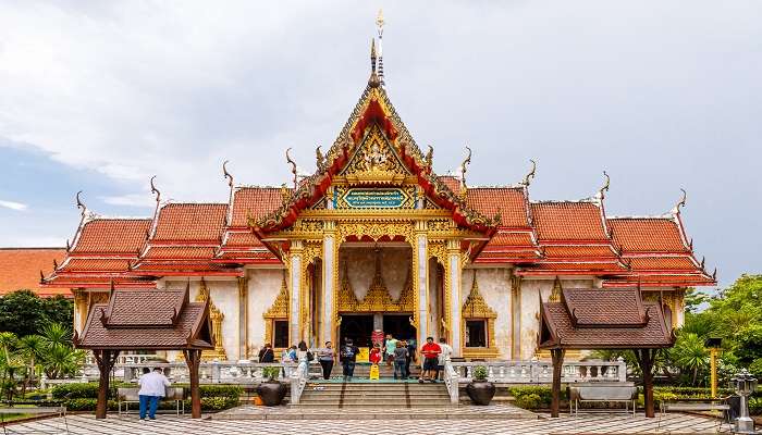 The beautiful temple architecture of Wat Chalong