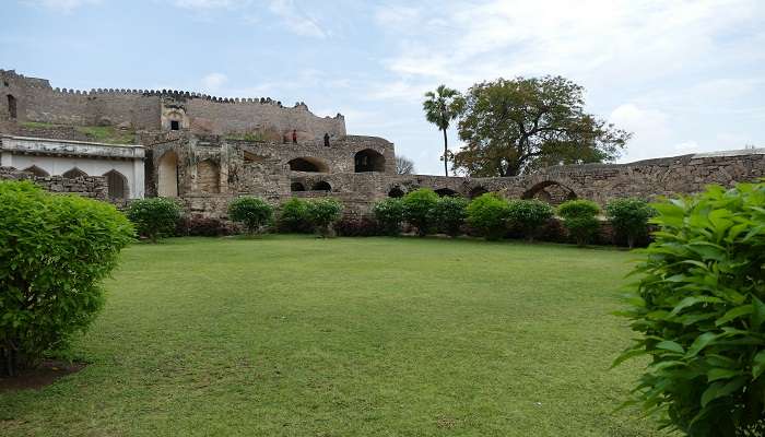 the prime example of ancient architecture of golconda fort hyderabad