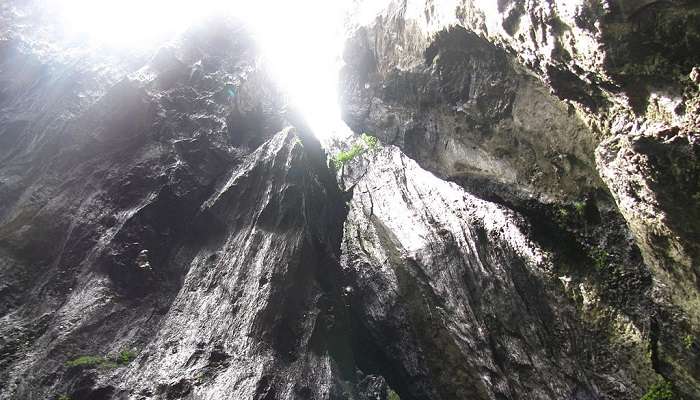 Yana Rocks