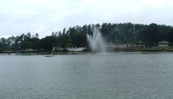 yercaud lake is one of must visit places near kiliyur falls yercaud