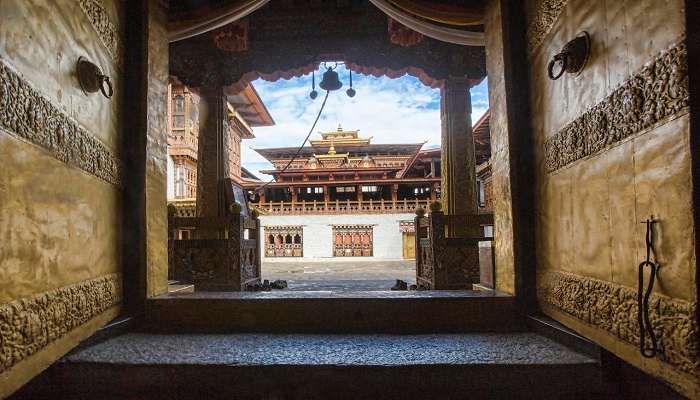 Experience peace and tranquility at this culturally rich Zuri Dzong. 