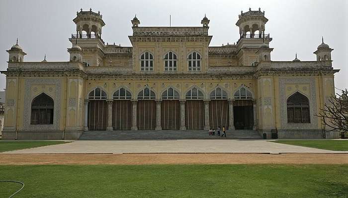 Visit Chowmahalla Palace with your loved ones.