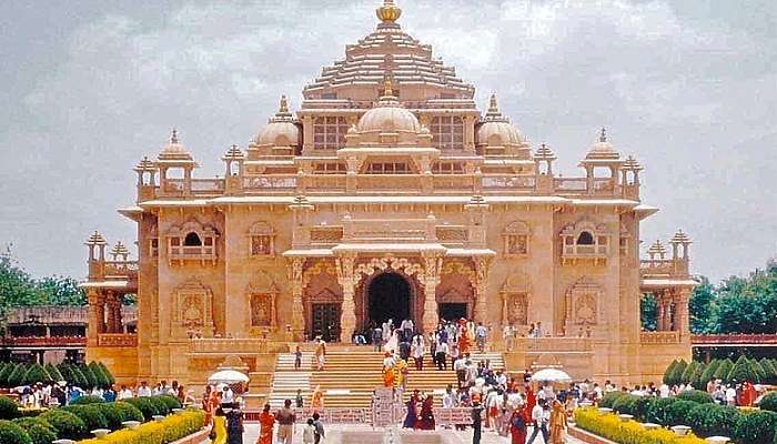 Magnificent structure of Akshardham Temple.