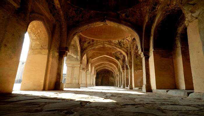 Uncover the architectural marvels of Begumpur Masjid.