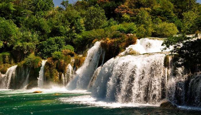 Know the best time to visit the falls