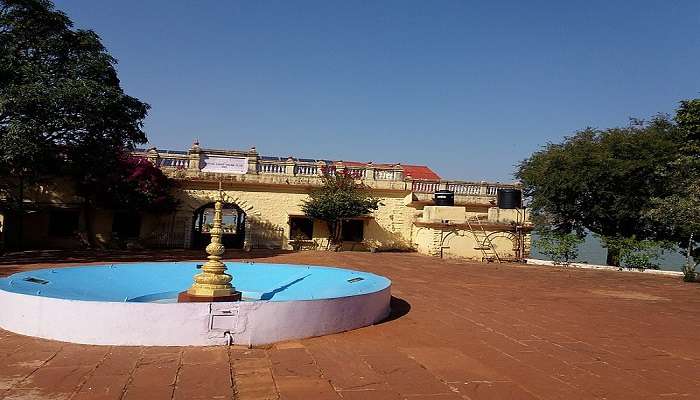 This is the staying arrangement by the lake at Madhav National Park 