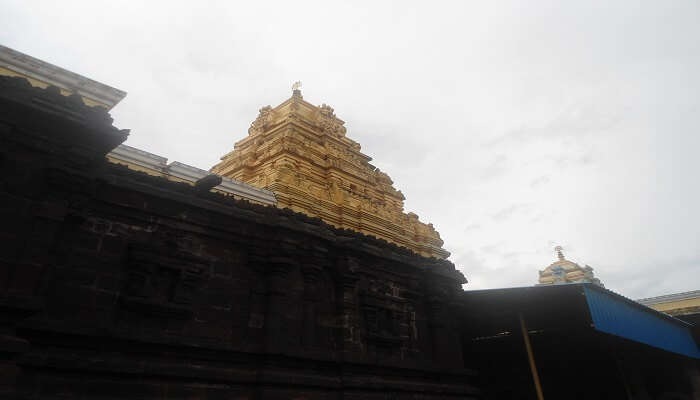 View through the entry gate of Bhavanarayana Temple in Bapatla