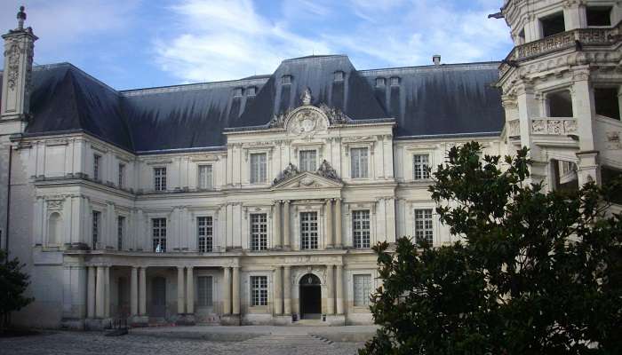 Château Royal de Blois, C’est l’une des meilleurs endroits à visiter en France en hiver