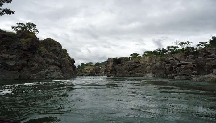 visit and discover the beauty of the kaveri river 