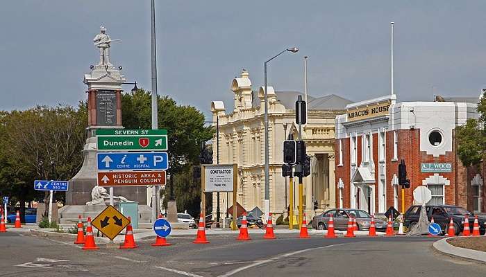 A beautiful view of Oamaru city will leave you spell-bound. 