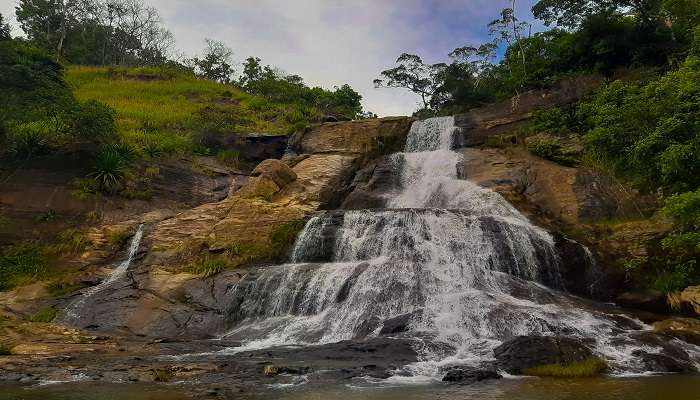 Diyaluma Falls near Dambatenne Tea Factory Sri Lanka