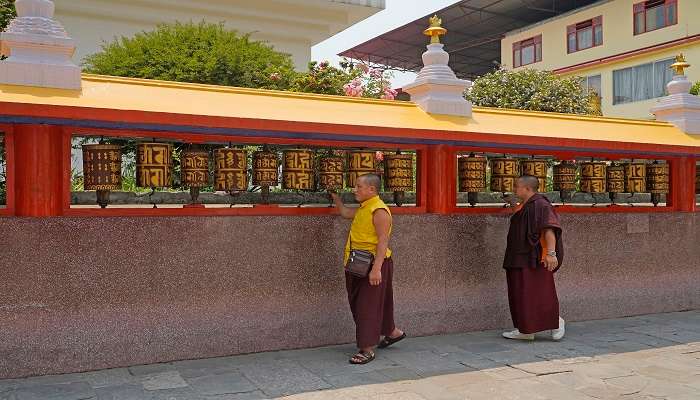 Prayer wheels 