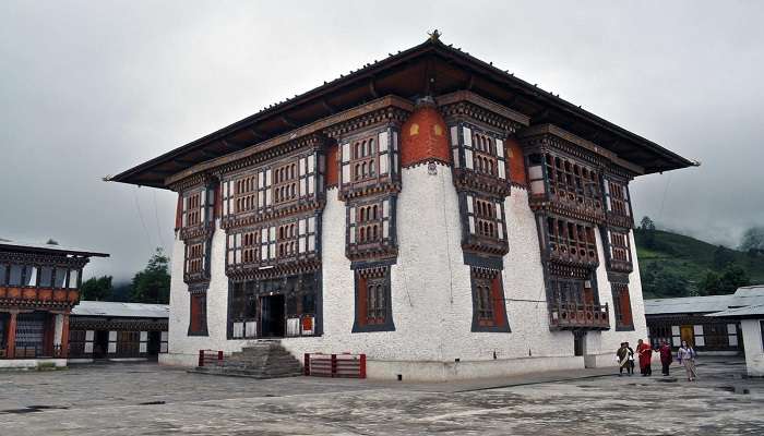 Magnificent Drametse Lhakhang in bhutan.