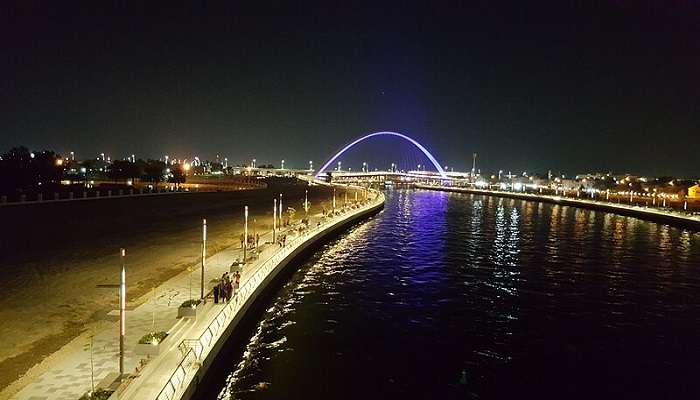 Gaze at the beauty of the Dubai Water Canal