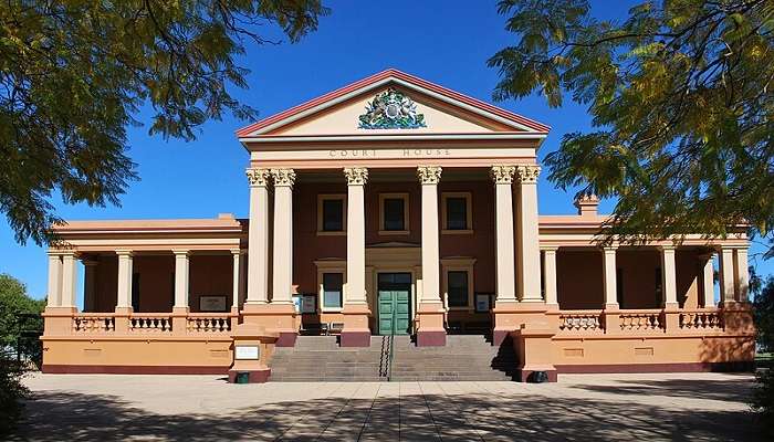 Deniliquin court house to visit.