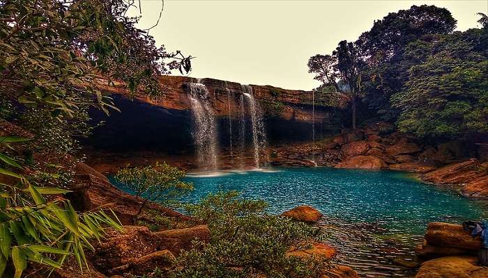 The beautiful turquoise waters of the falls stand out for their beauty