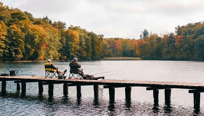 Several people go fishing.