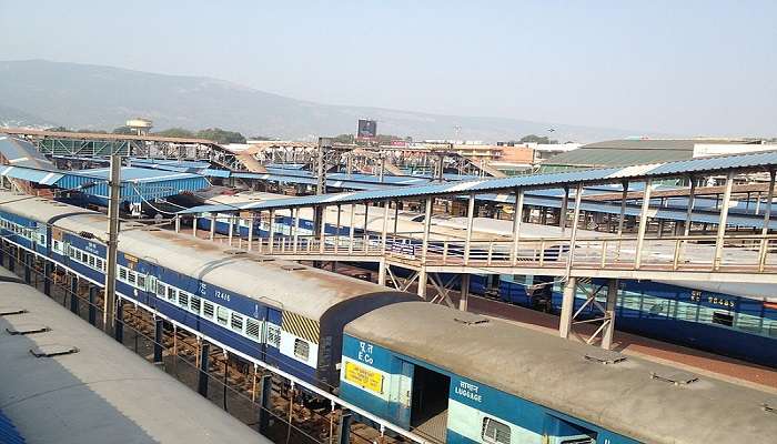 train Reaching Bojjannakonda