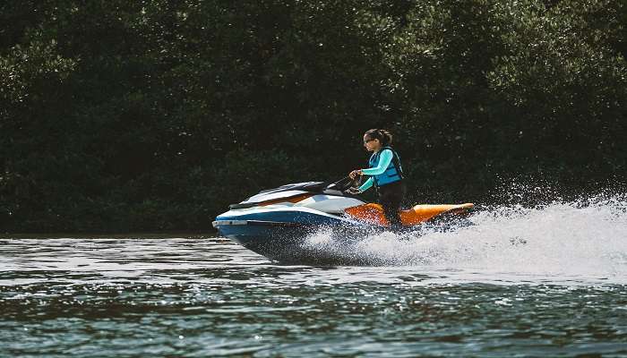 Jet skiing adventure in Munakkal Beach that offers high-speed thrills