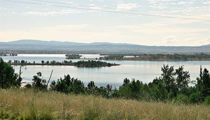 Keepit Dam at the lake.