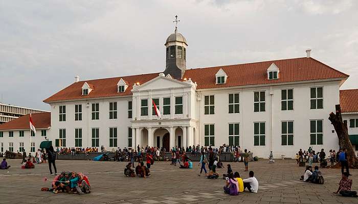 Patung Titi Banda monument and the downtown area of ​​ Jakarta Old Town