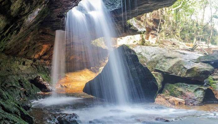 This place has a history of chiefs from the ancient tribes who used to come to bathe in this waterfall