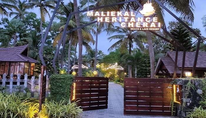 Maliekal Heritage Cherai Beach is one of the best Hotels near Cherai